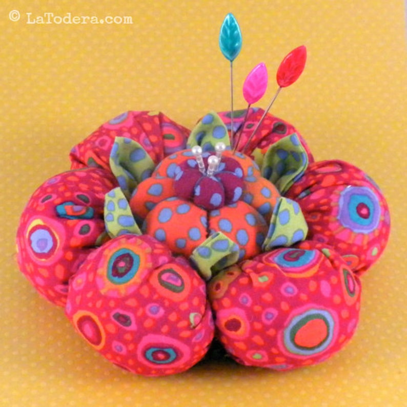 Puffy Flower Pincushion PDF Pattern, Instant Download Sewing Pattern image 2