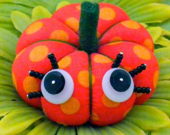 Pumpkin Pincushion Pattern, Fabric Pumpkin Tutorial, Halloween Pincushion, Fall Pincushion, Vintage Look Pincushion, DIY Fabric Pumpkins