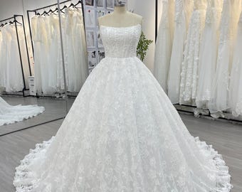 Seksowne, bez ramiączek, koronkowe, koralikowe suknie ślubne w stylu księżniczki, eleganckie, bez rękawów, tren w stylu dworskim, linia A