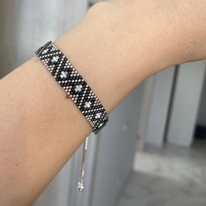 Miyuki Delica Geometric Peyote Bracelet Pattern (Digital Download)