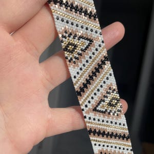 Patrón de pulsera peyote de conteo par en PDF, patrón de cuentas pequeñas, tutorial de abalorios tribales bohemios para hacer tú mismo