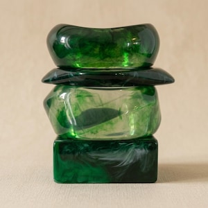 Chunky Resin Bangle Set, Green Jade Style Bangles, Acrylic Bracelet Stack, Thick Statement Bangles, Vintage Inspired Jewelry