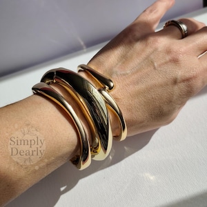 Gold Bangle Bracelet Set of 3 Chunky Stackable Gold Bangles Women Statement Bangle Set | Thick Gold Cuff Bracelet, Vintage Style Sculptural