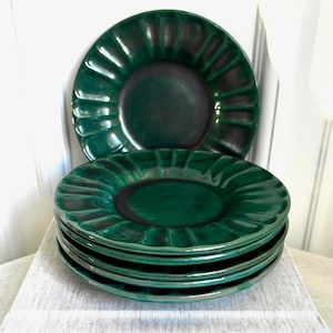 Upsala Ekeby Grönsalladstallrikar Set om 6, Svensk Vintage Keramik, Smaragdglasyr, Skandinaviskt Servis