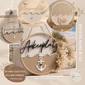 Può includere: Un set di decorazioni murali circolari in legno a tema marittimo con scritte intagliate tra cui Ankerplatz, Heimathafen, Meerverliebt e Küstenglück. I design includono motivi a onde, ancore, conchiglie e piccoli cuori, alcuni esposti su supporti.