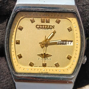 Vintage Citizen Automatic Watch | Gold Pinstripe Dial, TV Case, 21 Jewels