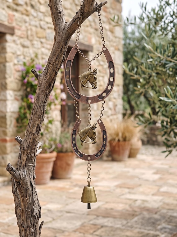 Horseshoe Wind Chime, Horse Head Wind Chime, Western Porch Decor, Rustic Garden Bell, Metal Farmhouse Patio Gift For Horse Lover