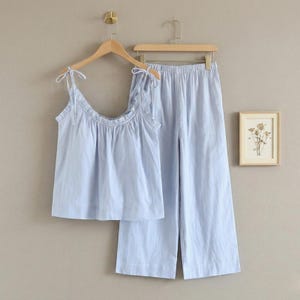 Conjunto de pijama elegante de gasa de algodón para mujer / Ropa de dormir de verano con volantes / Camisola suave sin mangas