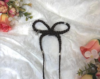 Handmade headdress made of synthetic hair