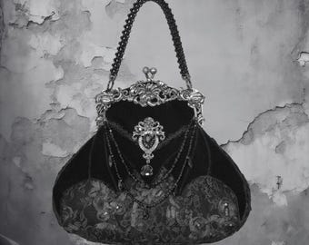 Gothic Velvet Bat Handbag Black Baroque Crystal Evening Bag Victorian Style Designer Clutch Wedding Party Purse Romantic Dark Aesthetic Gift