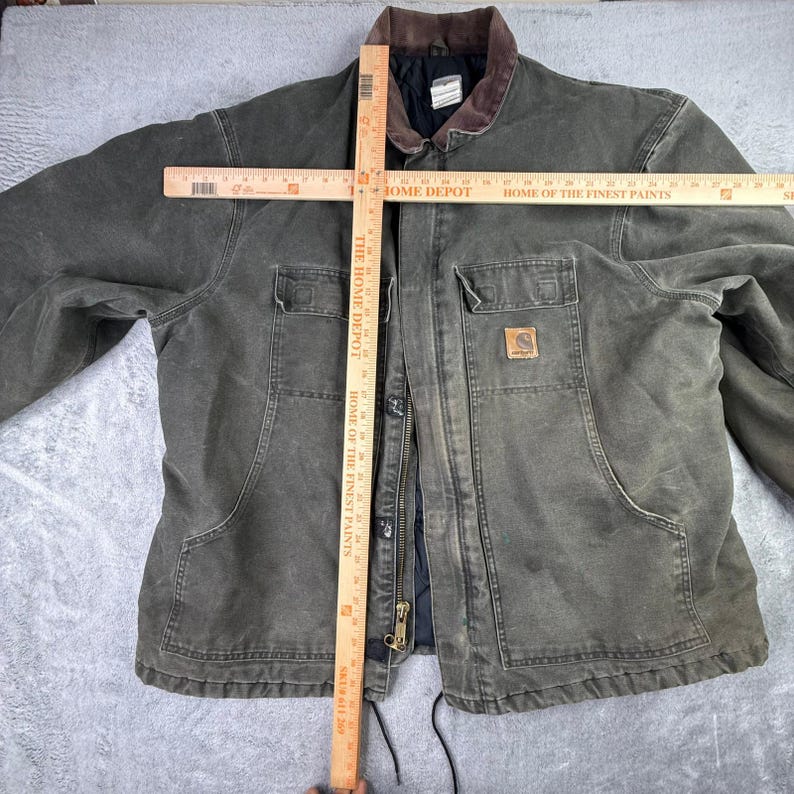 Chaqueta tradicional Carhartt Arctic Quilt con forro en color arenisca, verde musgo descolorido, C26 MS imagen 5