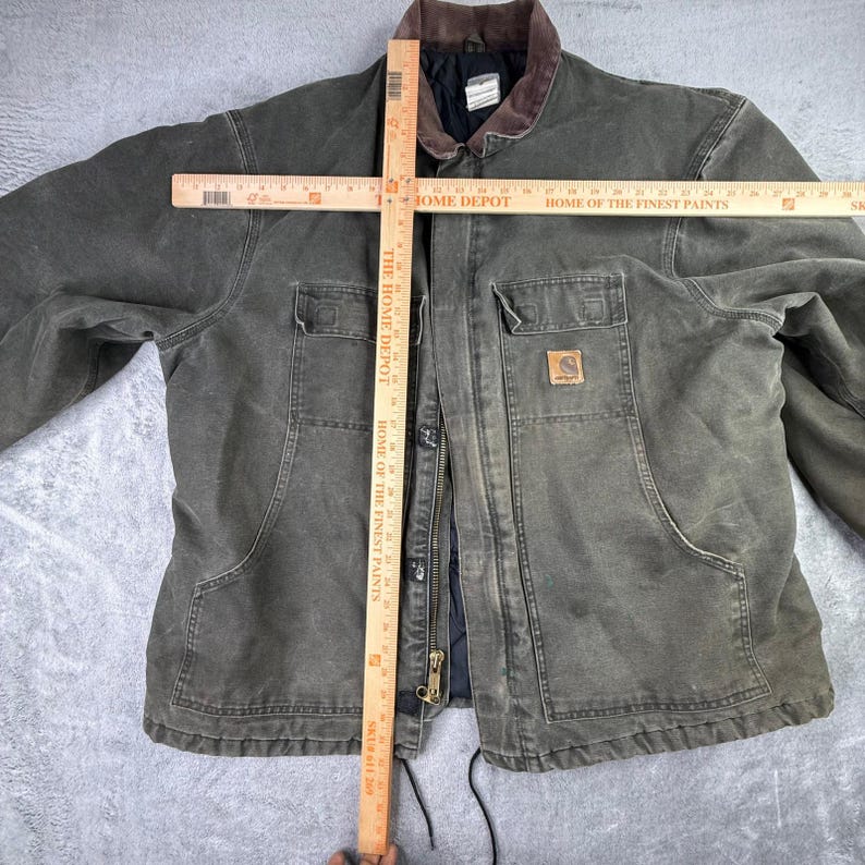 Chaqueta tradicional Carhartt Arctic Quilt con forro en color arenisca, verde musgo descolorido, C26 MS imagen 6