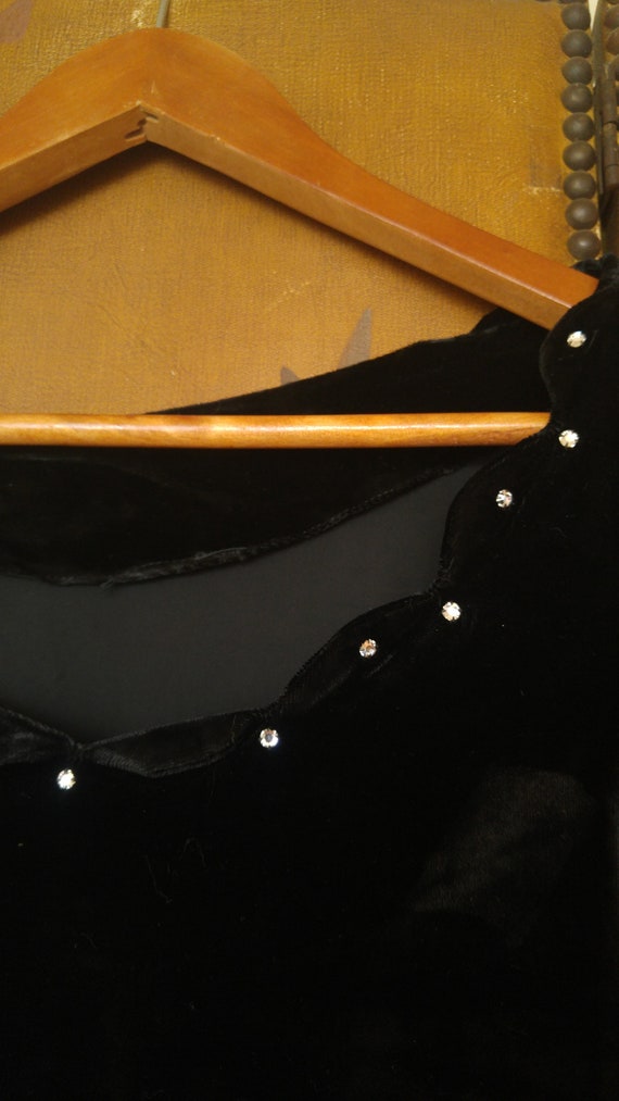 40's black velvet dress with diamante belt and fu… - image 4