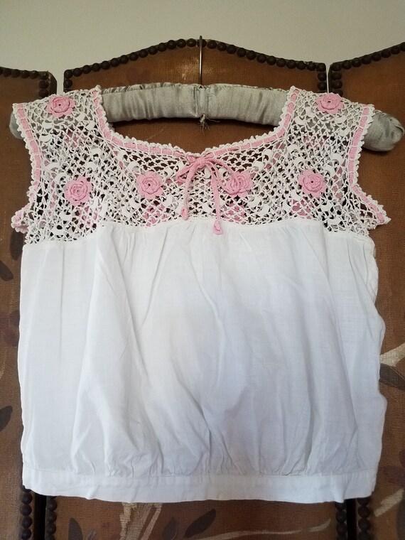 50s White and Pink Crochet Flower Crop Top With Pink Tie at Etsy