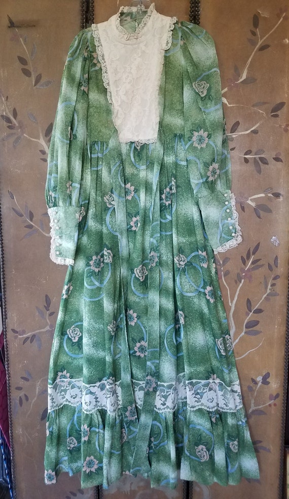 70's green flower print and lace high neck prairi… - image 1