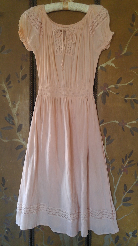 90's peach cotton cheesecloth and crochet detail c