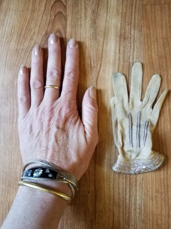 1900s antique childrens gloves View 6