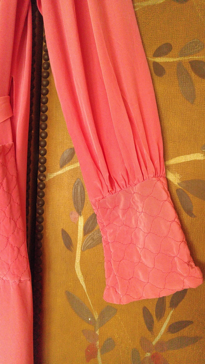 40s maxi pink gathered and quilted sash belt dressing robe image 3