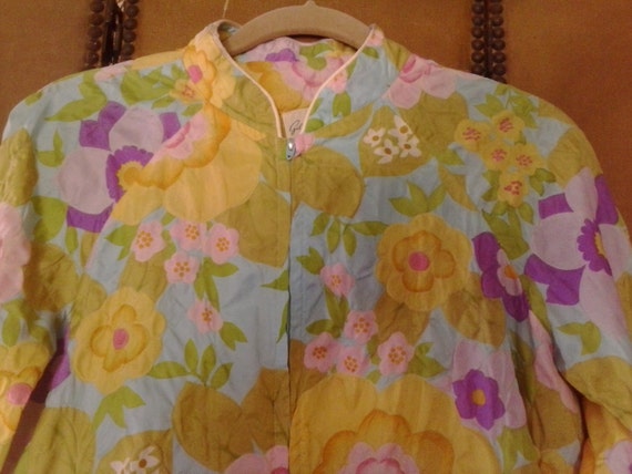 60s flower power quilt style dressing gown - image 3