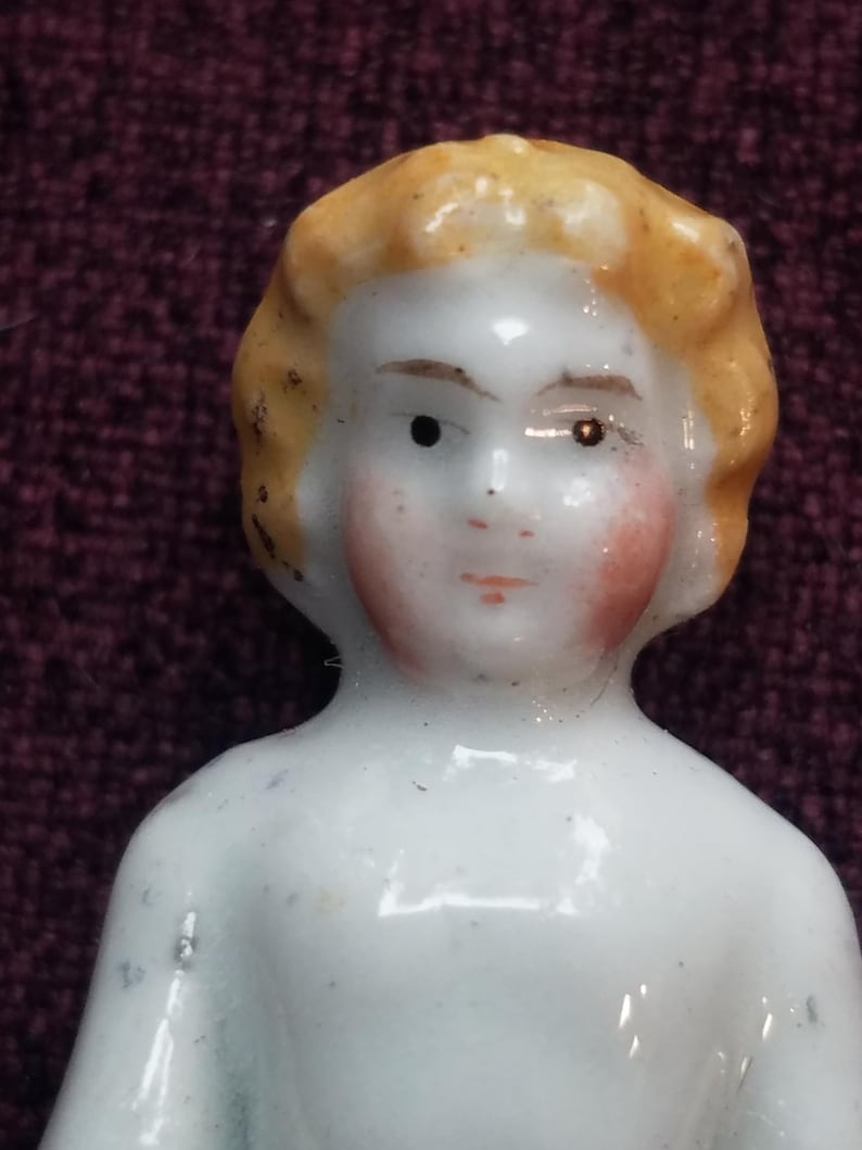 Antique Victorian rare frozen Charlotte, glazed porcelain/ China in wonderful condition bild 10