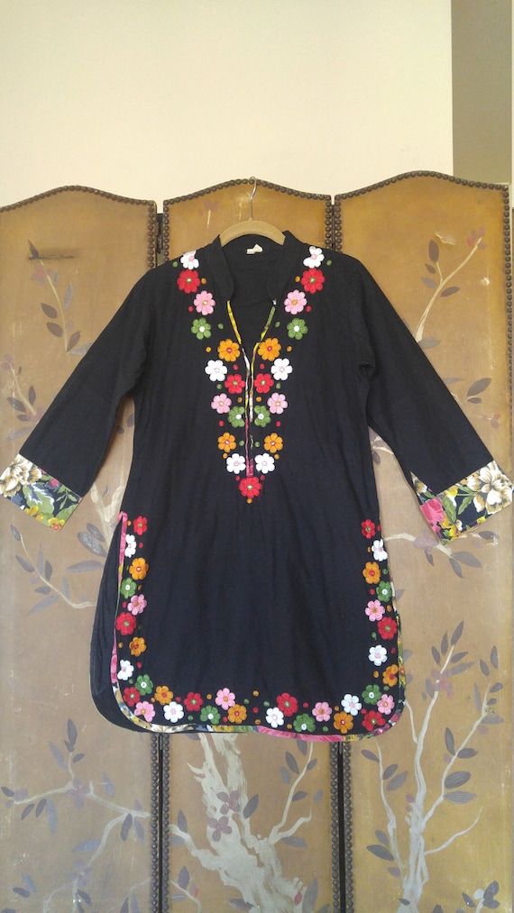 80s Indian black tunic dress with embroidered flo… - image 1