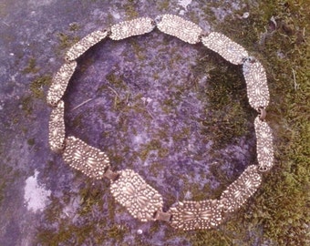 70s goldtone decorative metal waist belt