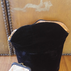 40&#39;s Black velvet Ungar evening bag with matching coin purse (straps missing)