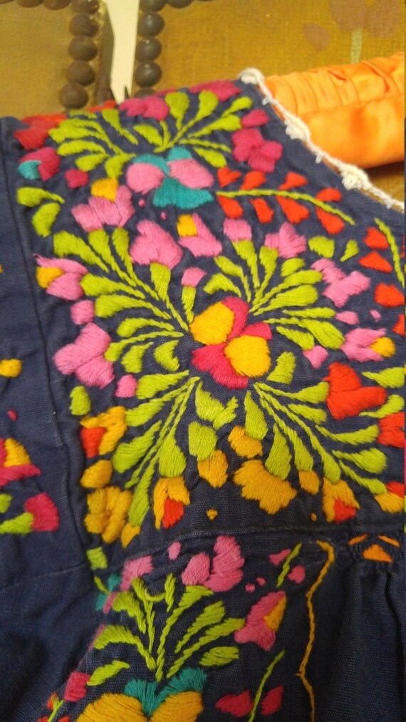 80s blue embroidered flowered peasant smock top - image 4