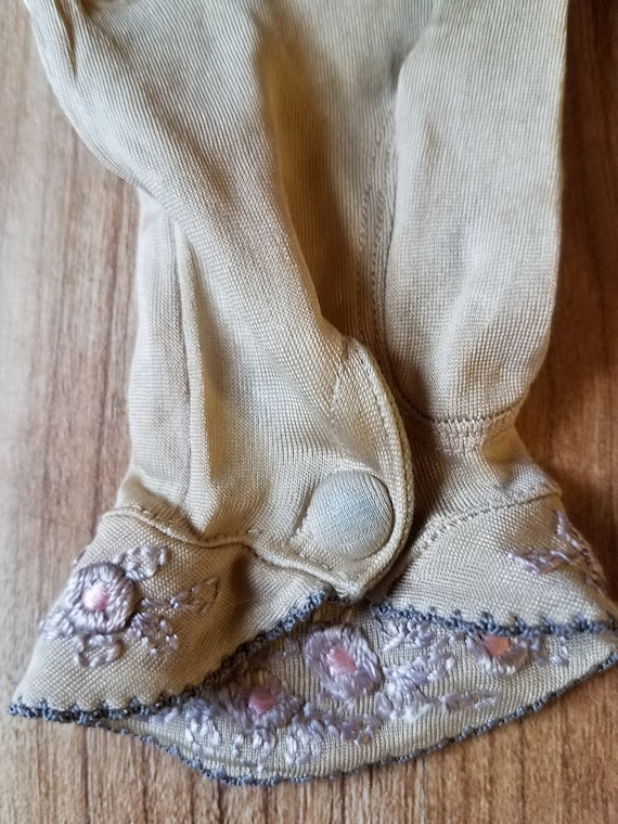 1900s antique childrens gloves View 4