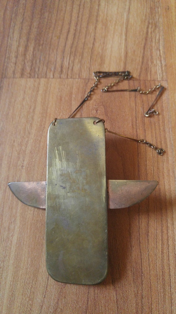 50's Egyptian Isis pendant necklace View 4