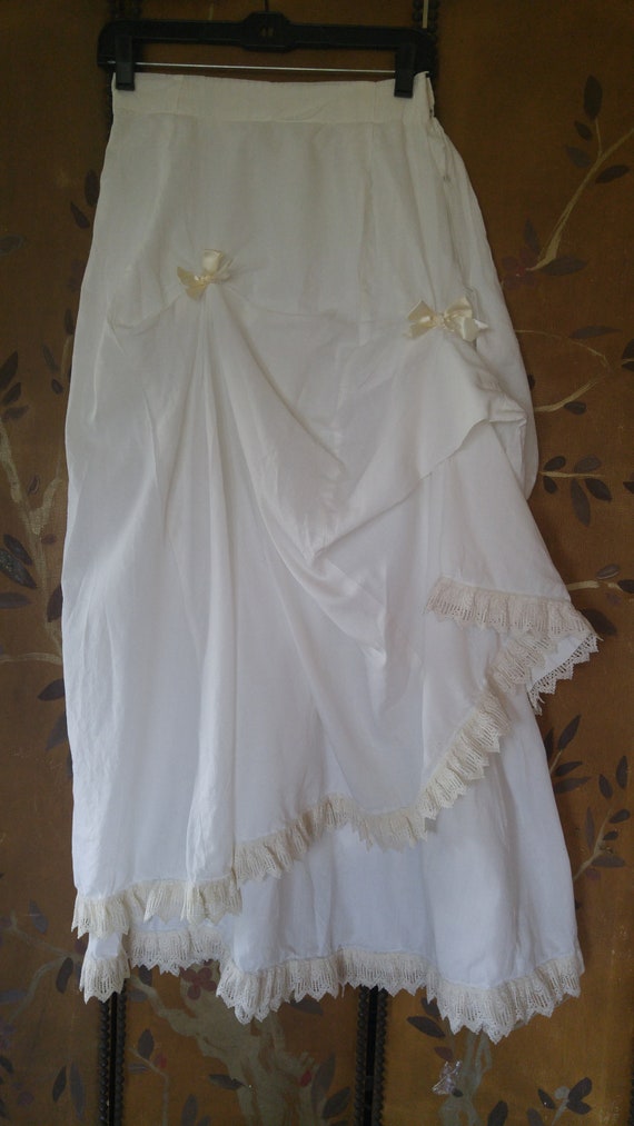 80's white ruffled bo peep style boho maxi skirt … - image 1