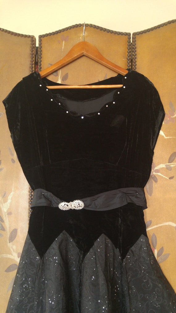 40's black velvet dress with diamante belt and fu… - image 3