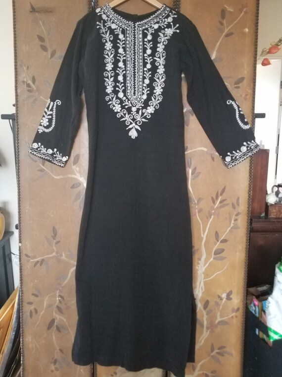 Getand Opsplitsen circulatie 70s Black Cheesecloth Maxi Embroidered Kaftan Dress - Etsy