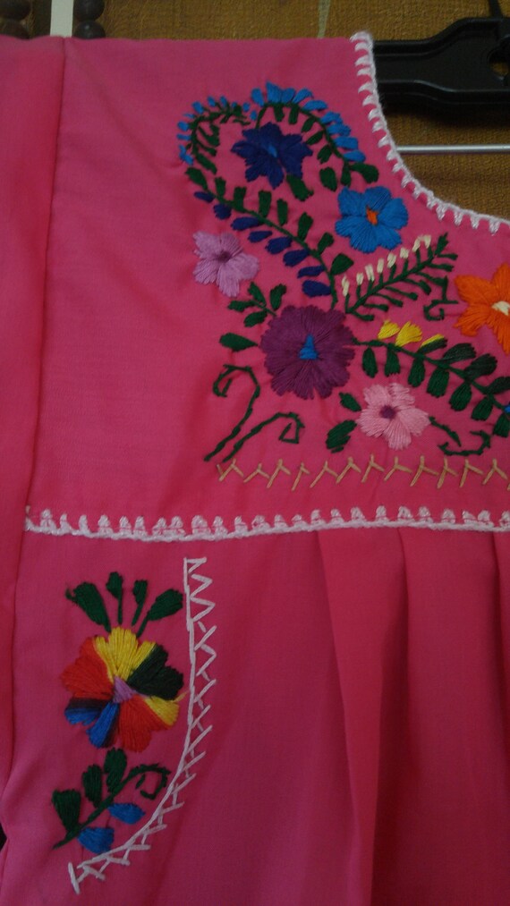 70s hot pink Mexican embroidered small womens / g… - image 3