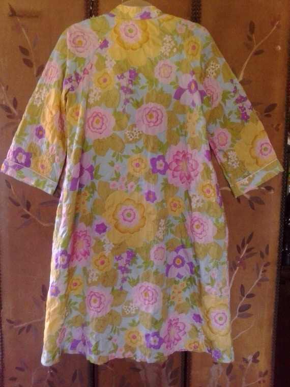 60s flower power quilt style dressing gown - image 5