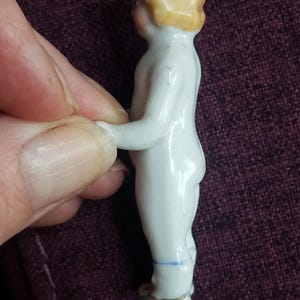 Antique Victorian rare frozen Charlotte, glazed porcelain/ China in wonderful condition bild 6