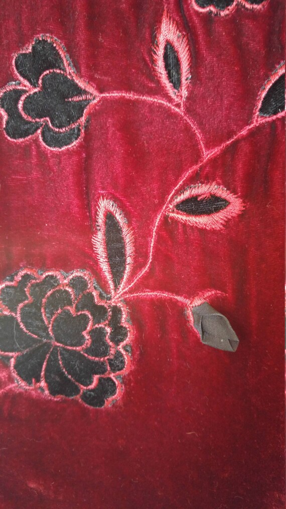 90s burgundy velvet / silk Asian style embroidere… - image 3