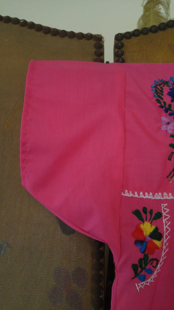 70s hot pink Mexican embroidered small womens / g… - image 2