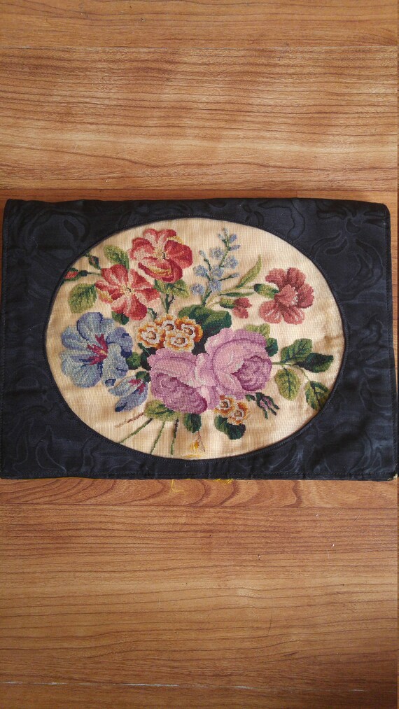 1930s needlepoint/tapestry clutch purse with small