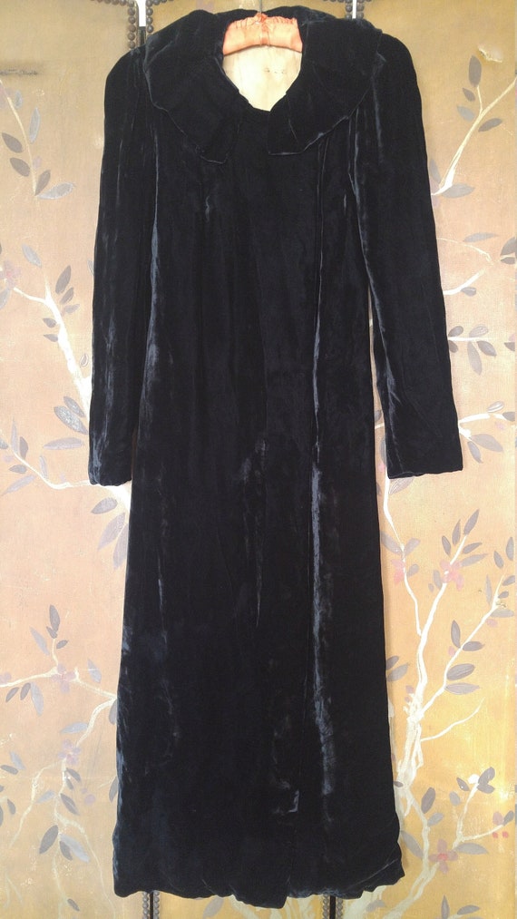 1930s black velvet maxi length Opera coat