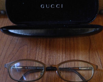 Vintage oval Gucci reading glasses with case