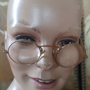 1930&#39;s Round reading spectacles by Shuron