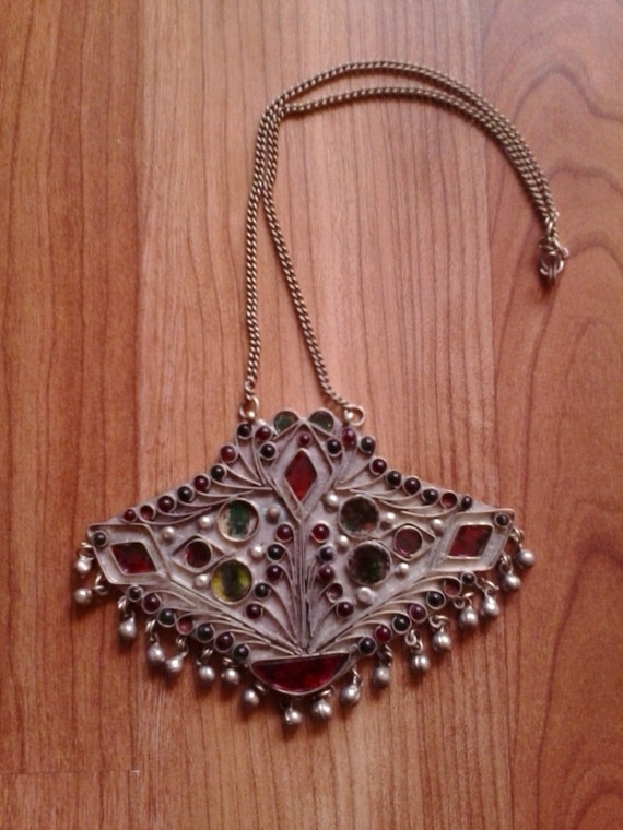 80s Ethnic / Kashmiri silvertone large pendant nec