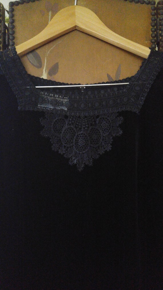 SALE!! 70s black velour maxi boho dress with blac… - image 2