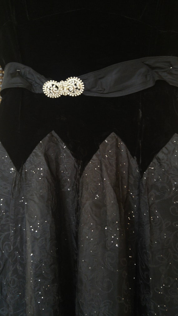 40's black velvet dress with diamante belt and fu… - image 5