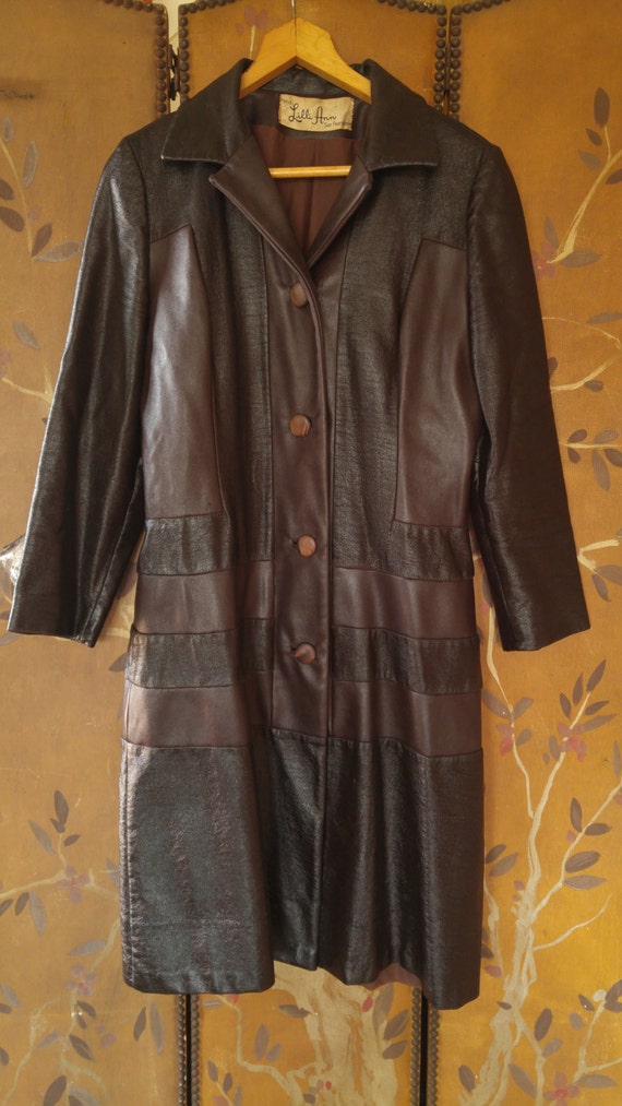 SALE!! 60s Lilli Ann brown vinyl / faux leather mo