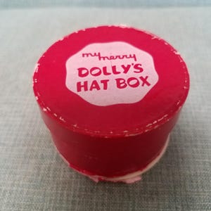 1950s little doll hat box with woven flower bag inside, &quot;My merry Dolly&#39;s hat box&quot;
