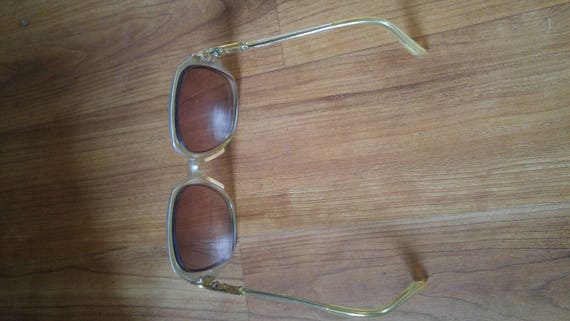 70s Tura large retro prescription sunglasses - image 10