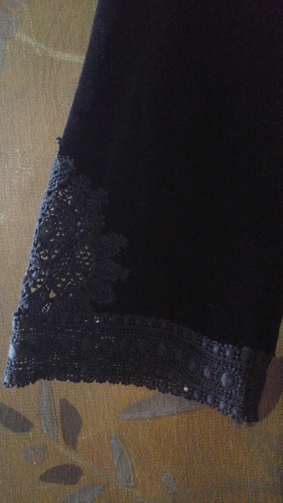 SALE!! 70s black velour maxi boho dress with blac… - image 3