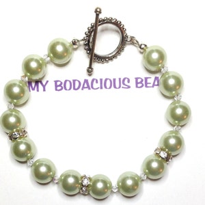 Elegant Handmade 8&quot; Pale GREEN & Crystal PEARL BRACELET  Swarovski Crystal Rondells and Toggle Clasp